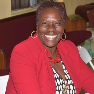 Meet your Posher, Edwina